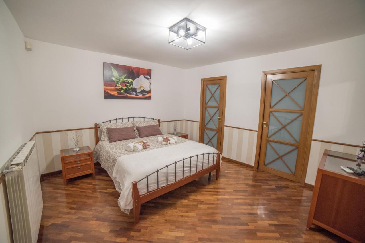 Casa Langellotti Apartment Napoli Bagian luar foto